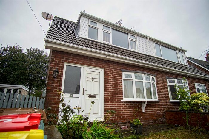 3 Bedroom Semi-Detached House To Rent In Mill Croft, Fulwood, Preston, PR2