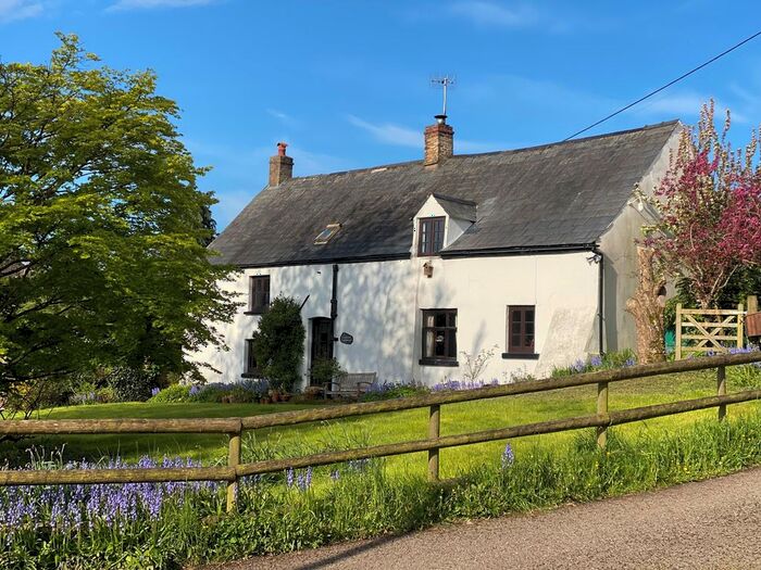 3 Bedroom Detached House For Sale In Glascoed, Pontypool, NP4