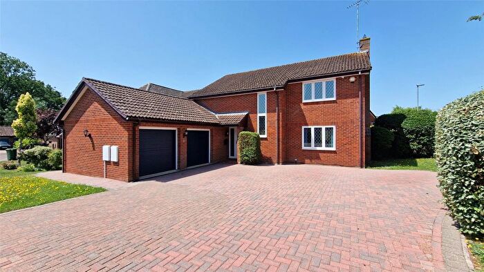 4 Bedroom Detached House For Sale In Wilmot Close, Binfield, Bracknell, Berkshire, RG42
