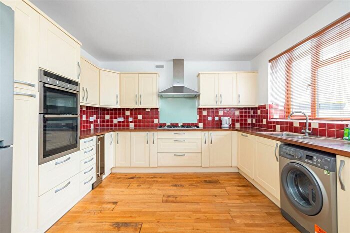 4 Bedroom End Of Terrace House To Rent In Woodborough Street, Easton, Bristol, BS5