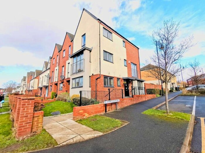 3 Bedroom Property To Rent In Charity Bick Way, West Bromwich, B70