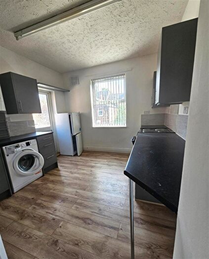 2 Bedroom Flat To Rent In Spring Bank West, Kingston Upon Hull, HU3