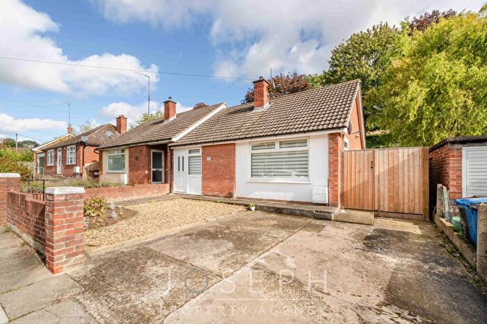 2 Bedroom Bungalow To Rent In Tuddenham Avenue, Ipswich, IP4