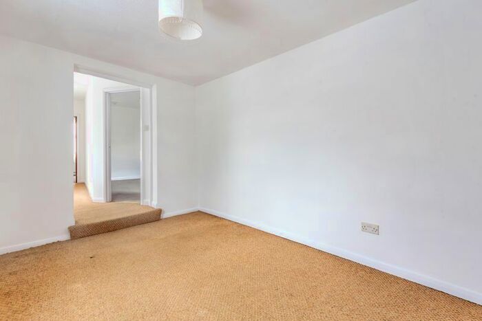 2 Bedroom Flat To Rent In Stafford Road, Wallington, SM6
