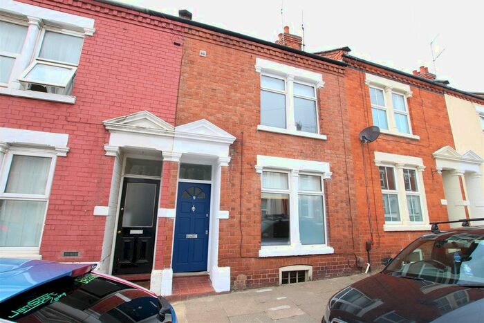 5 Bedroom Property To Rent In Allen Road, Abington, Northampton, NN1