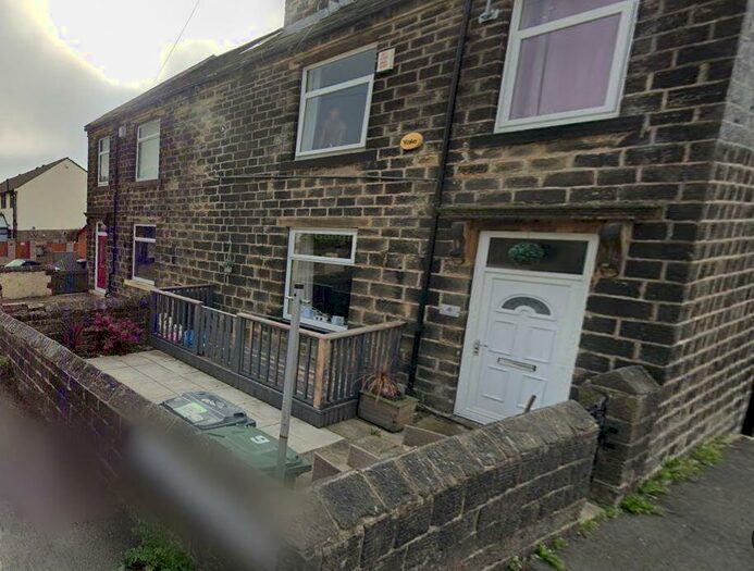 2 Bedroom House To Rent In Brearcliffe Street, Bradford, BD6