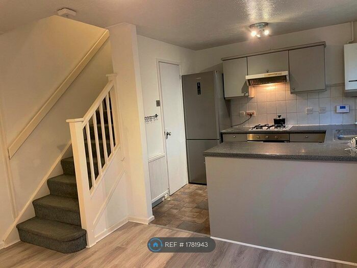 1 Bedroom Semi-Detached House To Rent In Bishop Fox Way, West Molesey, KT8