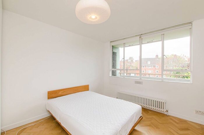 1 Bedroom Flat To Rent In Tompion Street, Clerkenwell, London, EC1V