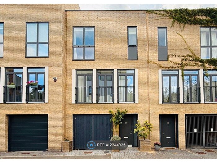 3 Bedroom Terraced House To Rent In Plantation Avenue, Cambridge, CB2