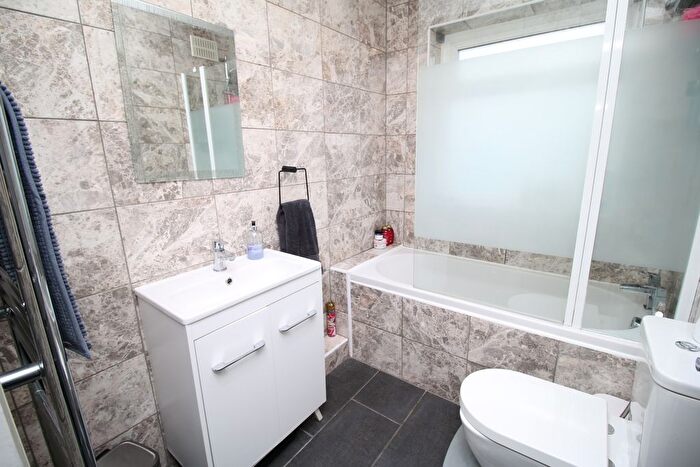 2 Bedroom Semi-Detached House For Sale In Bedworth Road, Bulkington, Bedworth, CV12