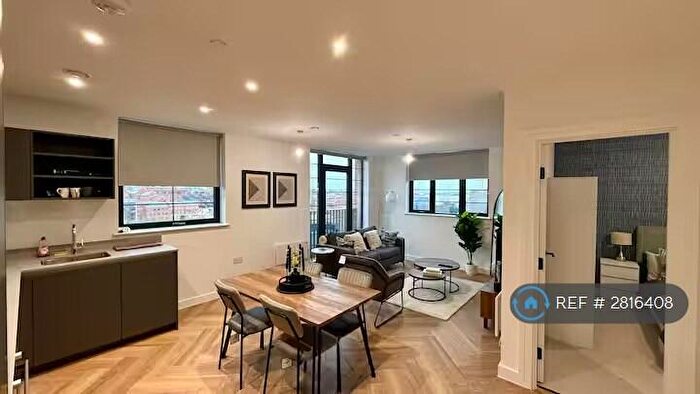 2 Bedroom Flat To Rent In Lockside House, Birmingham, B1