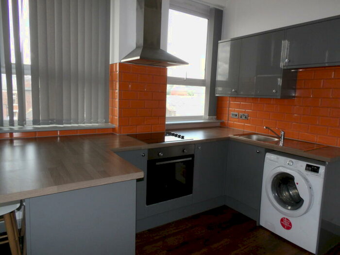 Apartment To Rent In Newspaper House, BB1