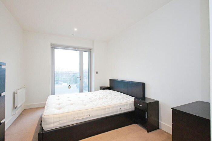 1 Bedroom Flat For Sale In Love Lane, London, SE18
