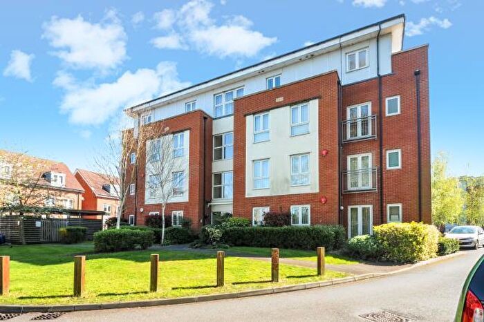 2 Bedroom Flat To Rent In Gordon Woodward Way, Oxford, OX1