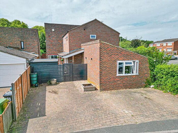 5 Bedroom Detached House For Sale In Denham Close, Bletchley, MK3