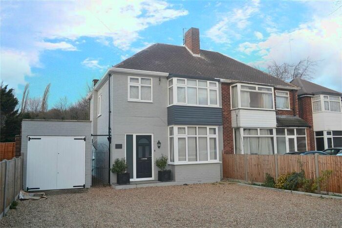 3 Bedroom Semi-Detached House To Rent In Whitton Dene, Isleworth, TW7