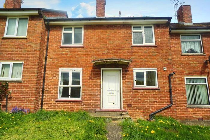 3 Bedroom Terraced House To Rent In Lowedges Crescent, Lowedges, Sheffield, S8