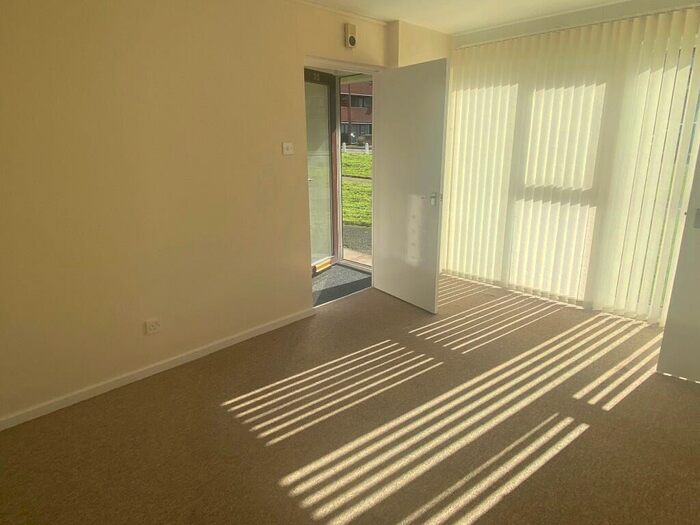 Studio To Rent In Meynell House, Browns Green, Birmingham, B20