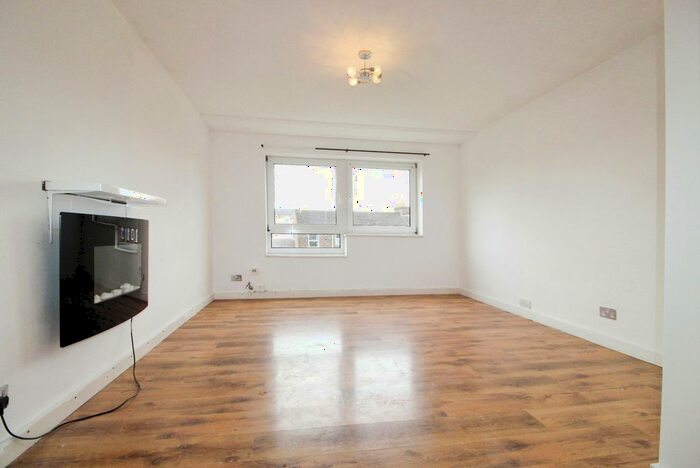 1 Bedroom Flat To Rent In Dumfries Street, Luton, LU1