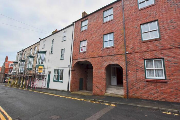 1 Bedroom Flat To Rent In Well Close Square, Whitby, YO21