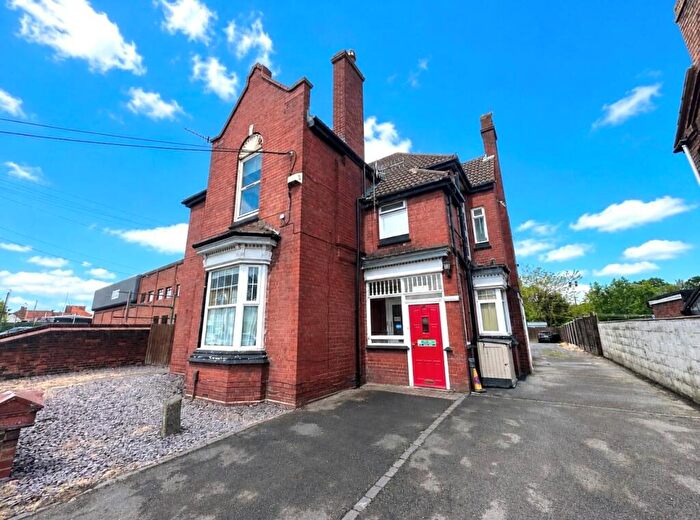 1 Bedroom Flat To Rent In Stourbridge Road, Lye, DY9