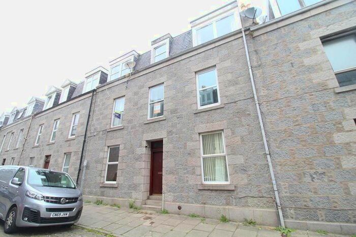 2 Bedroom Flat To Rent In Ashvale Place, Aberdeen, AB10