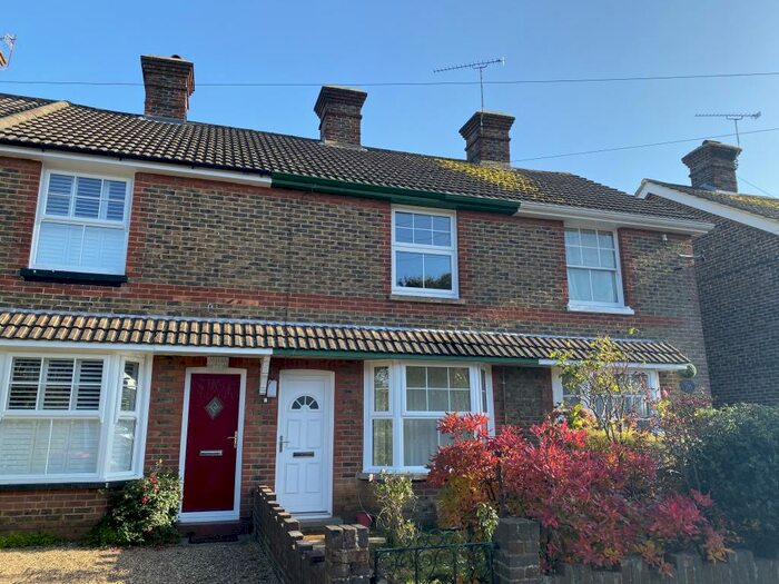2 Bedroom House To Rent In West Green, RH11