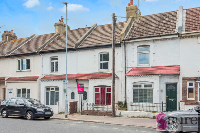 2 Bedroom Terraced House To Rent In Whitehawk Road, Brighton, East Sussex, BN2
