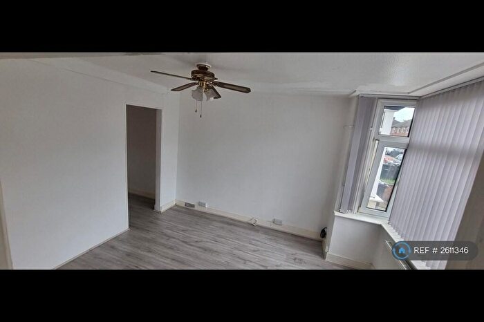 2 Bedroom End Of Terrace House To Rent In Bedford, Bedford, MK42