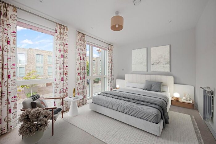3 Bedroom Terraced House For Sale In Handley Drive Kidbrooke, SE3