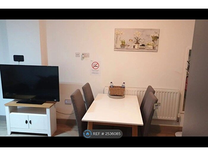 1 Bedroom Flat To Rent In South Street, Romford, RM1