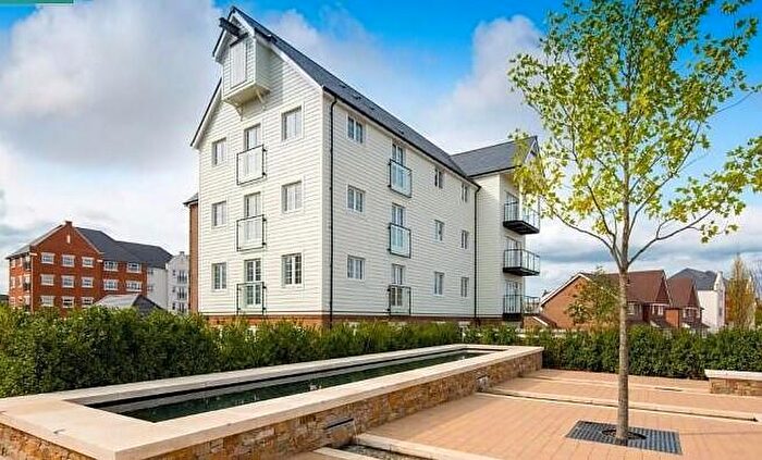 2 Bedroom Flat To Rent In Harpers Lodge, Arundale Walk, Horsham, RH12