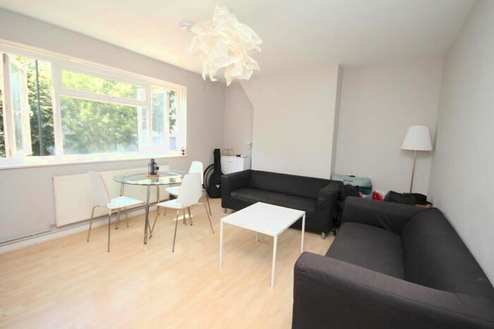 3 Bedroom Maisonette To Rent In Hobbs Place Estate, Hoxton, London, N1