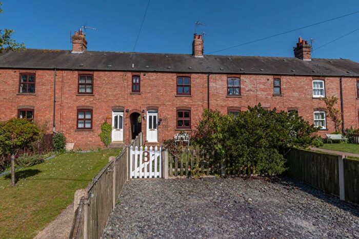 3 Bedroom Cottage For Sale In Bluestone Crescent, South Creake, NR21