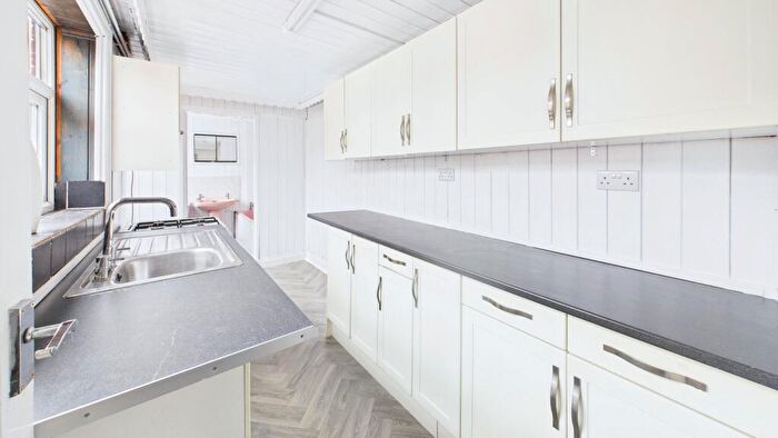 3 Bedroom End Of Terrace House For Sale In Noel Street, Gainsborough, Lincolnshire, DN21