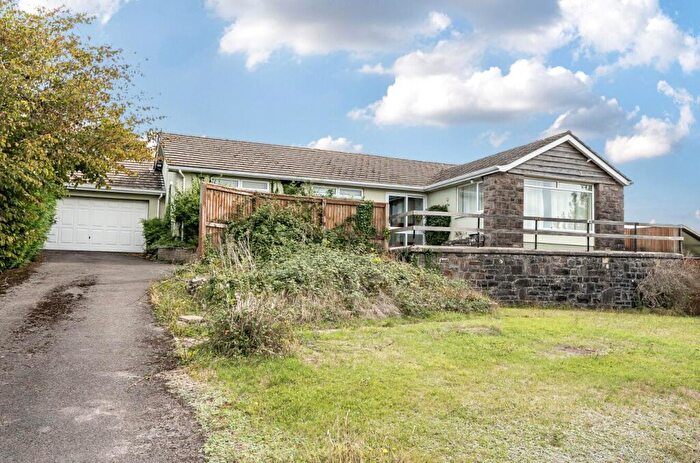 3 Bedroom Bungalow For Sale In The Pound, Redhill, Bristol, BS40