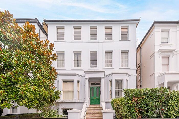 3 Bedroom Flat To Rent In Priory Road, West Hampstead, London, NW6