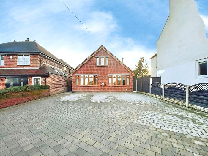 4 Bedroom Bungalow For Sale In High Hill, Essington, Wolverhampton, Staffordshire, WV11