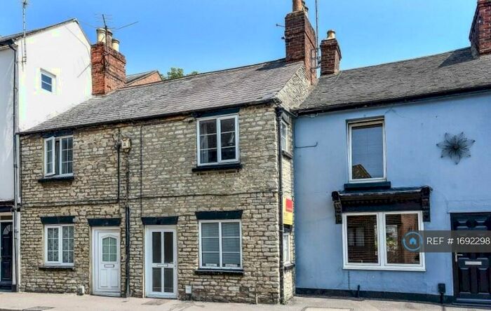 2 Bedroom Terraced House To Rent In North Street, Bicester, OX26
