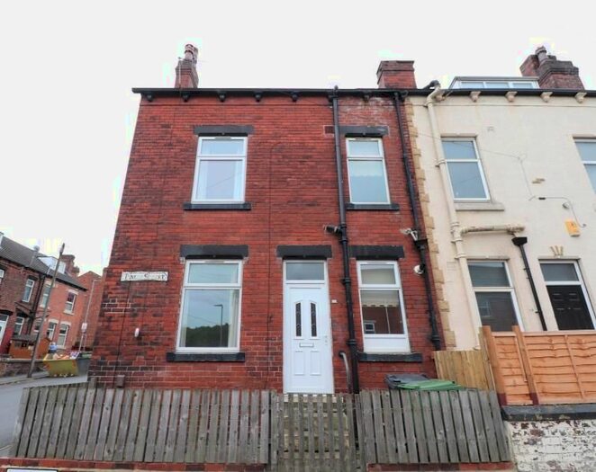 2 Bedroom Property To Rent In Pinder Street, Leeds, West Yorkshire, LS12