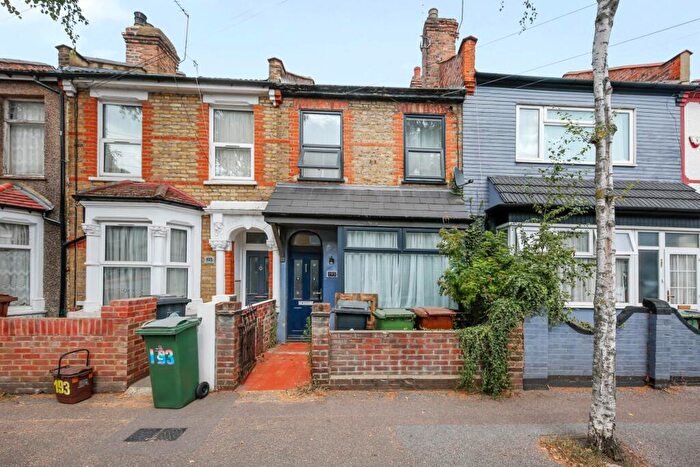 2 Bedroom House For Sale In Brookscroft Road, Walthamstow, E17