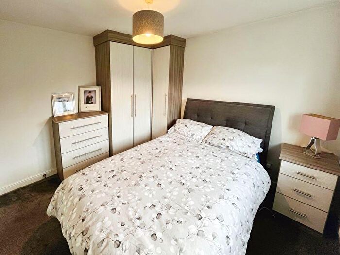 4 Bedroom Detached House For Sale In Waterslea Drive, Heaton, BL1