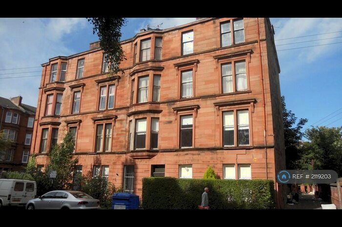 3 Bedroom Flat To Rent In West Princes Street, Glasgow, G4