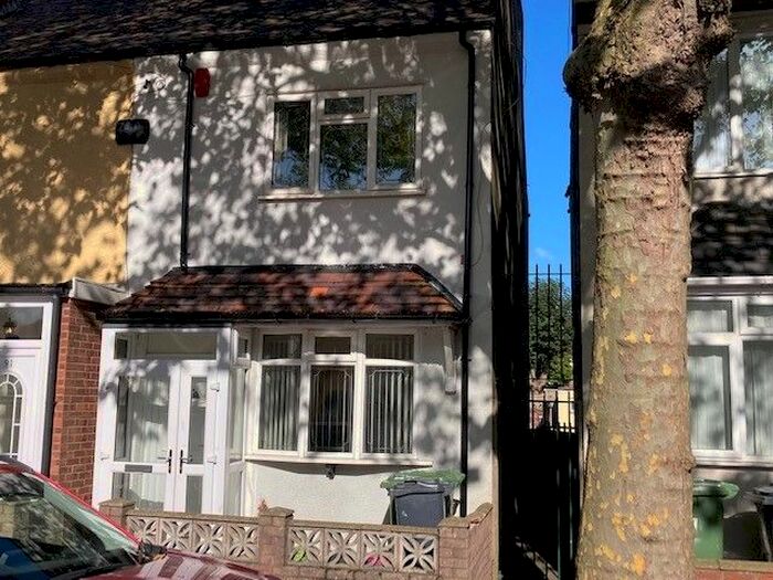 2 Bedroom Semi-Detached House To Rent In Harrison Street, Bloxwich, Walsall, WS3