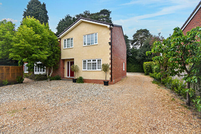 6 Bedroom Detached House For Sale In Vicarage Gardens, Ascot, SL5