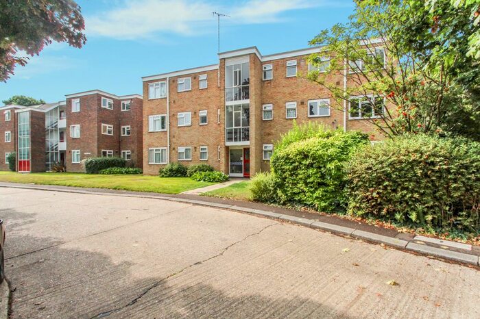 2 Bedroom Flat To Rent In Jupps Lane, Goring-By-Sea, BN12