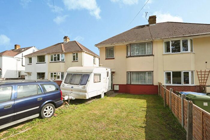 3 Bedroom Semi-Detached House For Sale In Barnes Lane, Sarisbury Green, Southampton, Hampshire, SO31