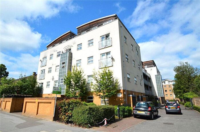 2 Bedroom Apartment To Rent In Sydenham Road, Croydon, CR0