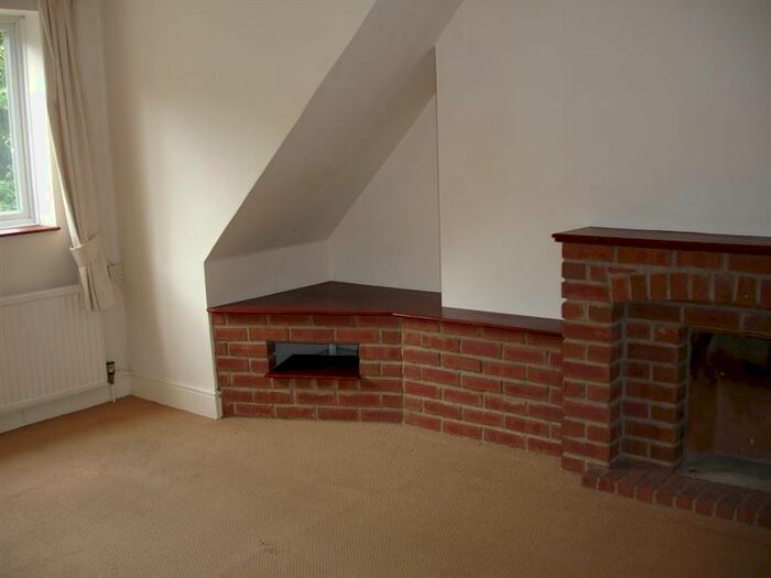 1 Bedroom Flat To Rent In Broadmead Road, Folkestone CT19