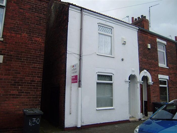 2 Bedroom End Of Terrace House To Rent In Wynburg Street, Hull, HU9